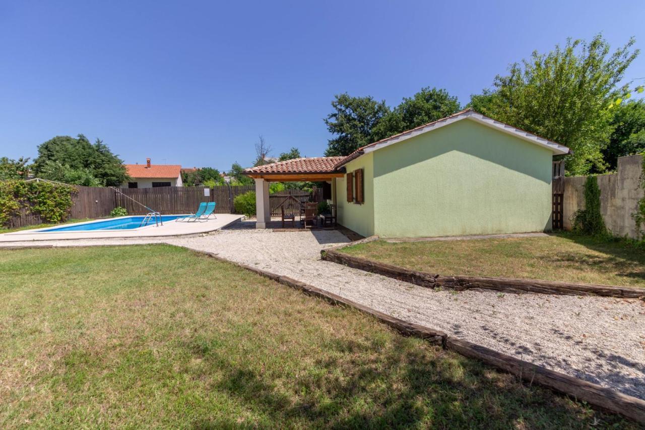 Villa Chiara With Private Pool Žminj 外观 照片